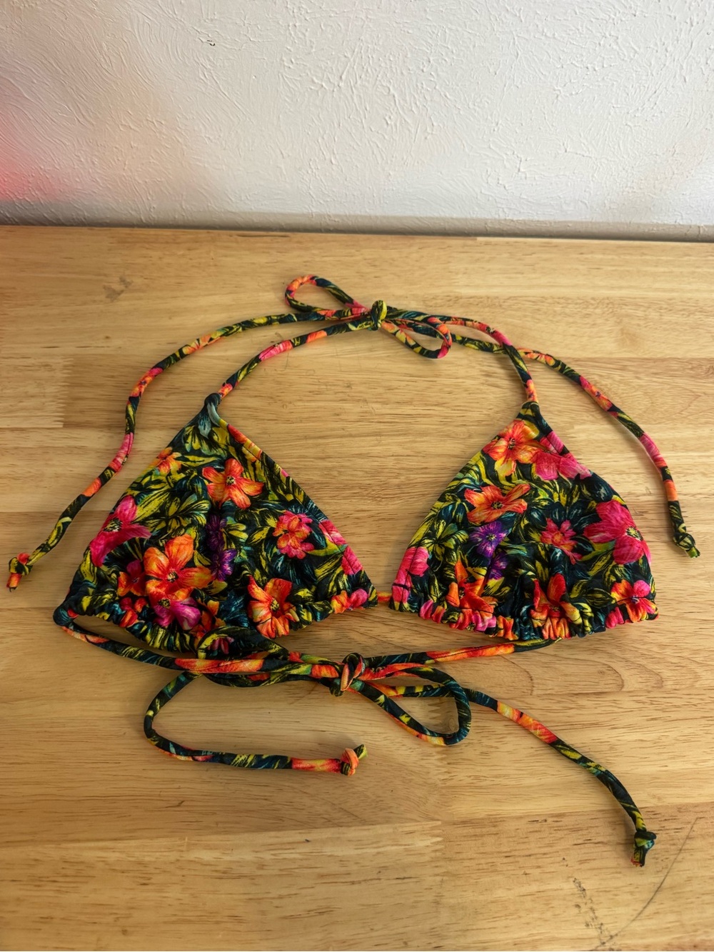 Vintage Too Hot Brazil Tropical Floral String Tie Triangle Bikini Top